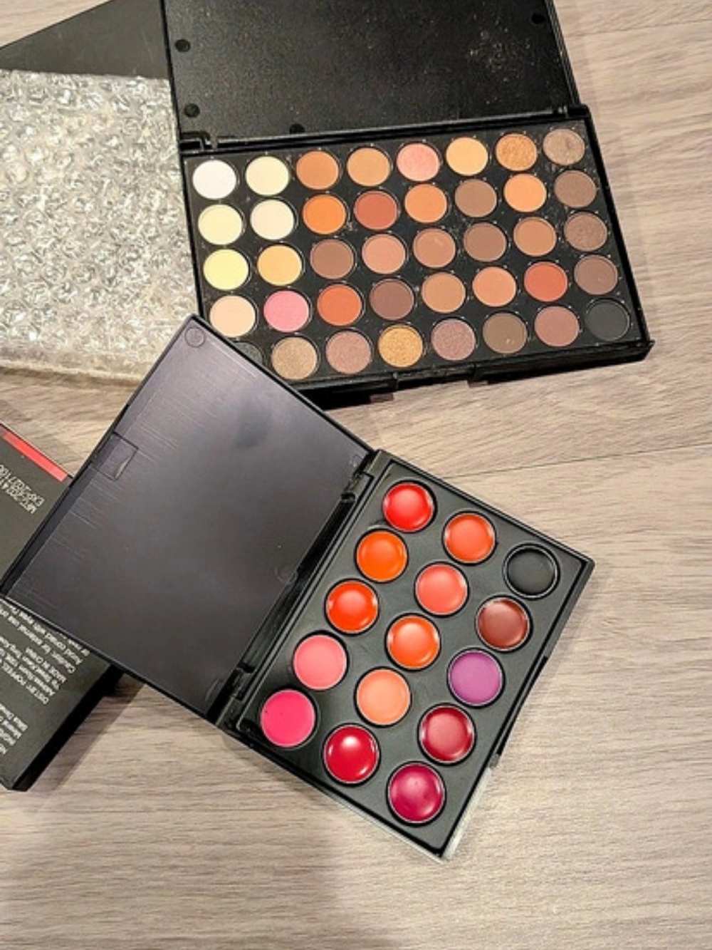 Popfeel Lips Palette and Eyeshadow Palette Multicolor Set new